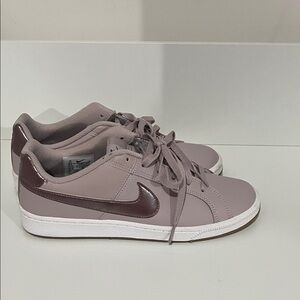 Nike Court Women's Mauve Sneakers
